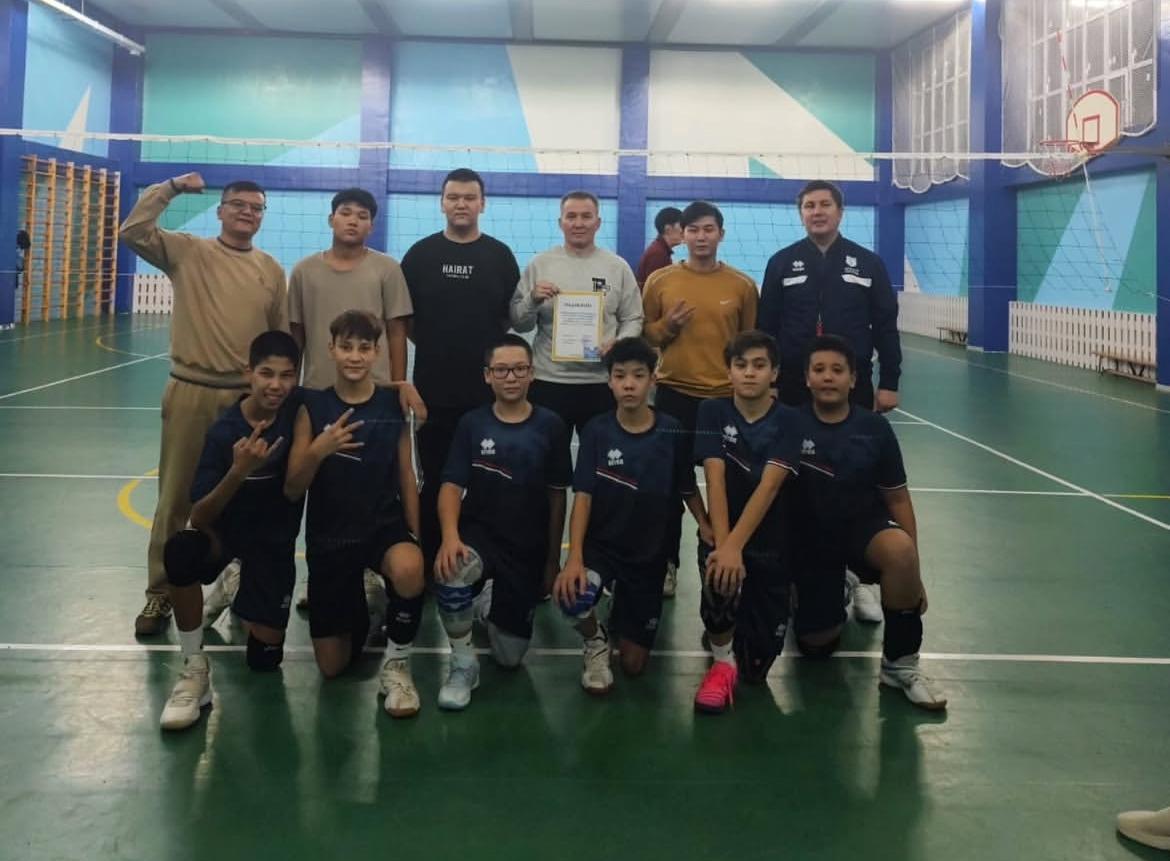 Ученики гимназии №130 заняли призовое место на районных соревнованиях по волейболу в Ауэзовском районе