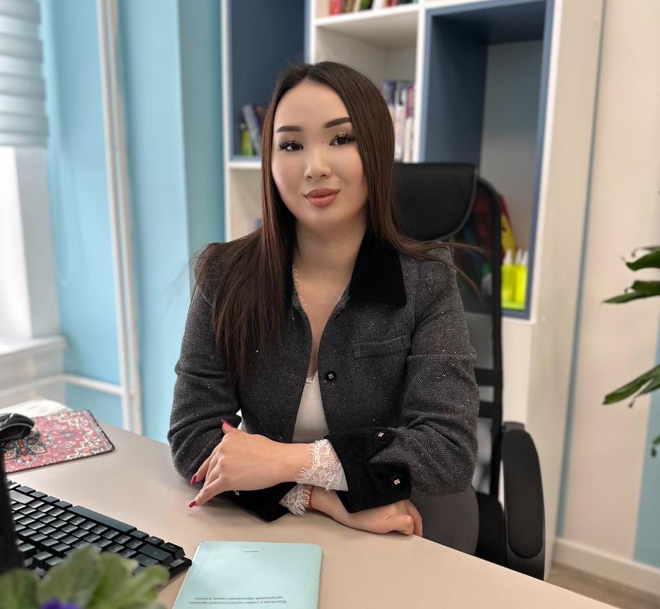 Рамазан Алина Берікқызы Гимназияның әлеуметтік педагогі